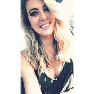 Meet your Posher, Hannah